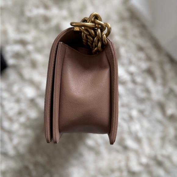 Chanel Lambskin Boy Bag - good condition - Picture 2 of 11